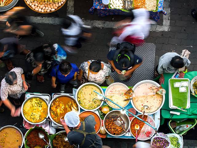 Enam street Food Paling Populer di Bangkok
